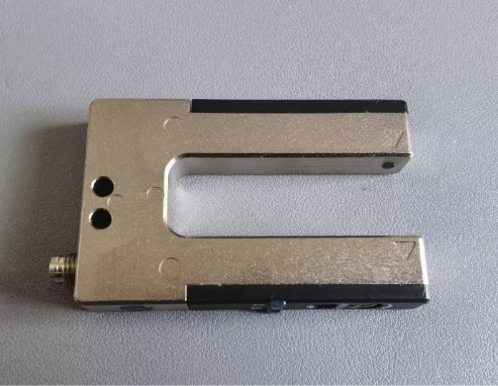 SLM30N6Q Bonner slot type photoelectric proximity switch