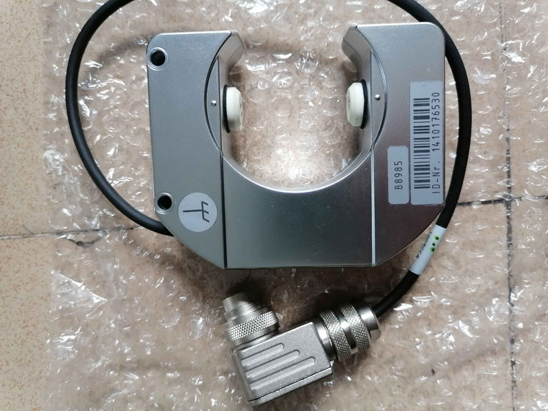 OMRON CS1W Series PLC output unit module CS1W-OD261