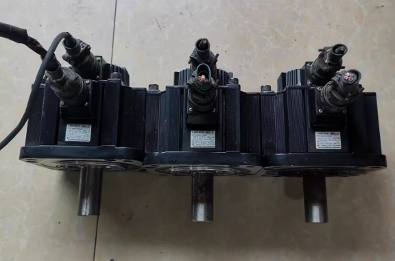 sgmgh-12a2b21 yaskawa servomotor neue und original verpackt