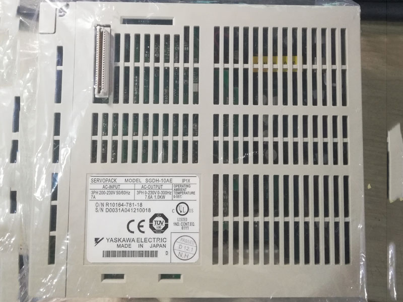 SGDH-10AE Yaskawa servo New and Original