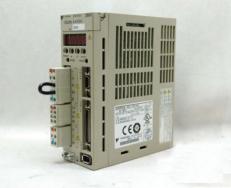 SGDM-04ADA Yaskawa servo motor drive
