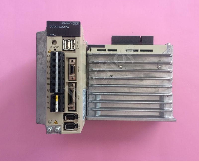 for Yaskawa NeW servo motor SGDS-04A12A 60 days warranty
