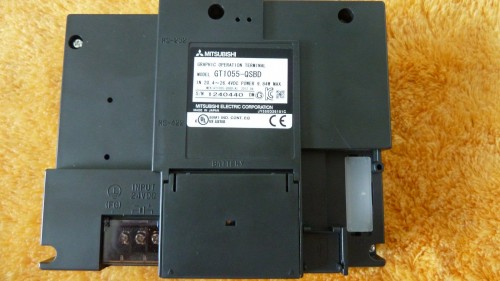 neue gt1055-qsbd mitsubishi touchscreen