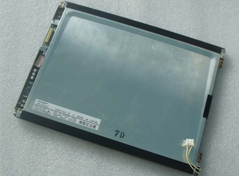 LM12S40 12.1