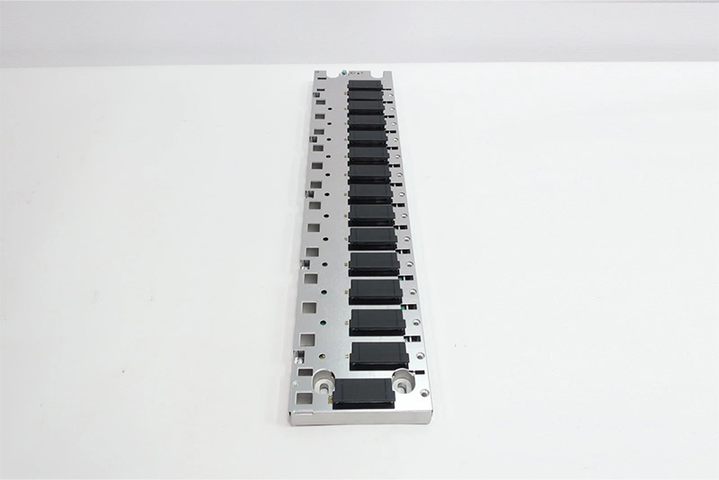 BMEXBP1200 Schneider 12-Fach-Rack