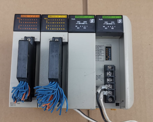 CQM1-OD213 OMRON Programmable controller AC power