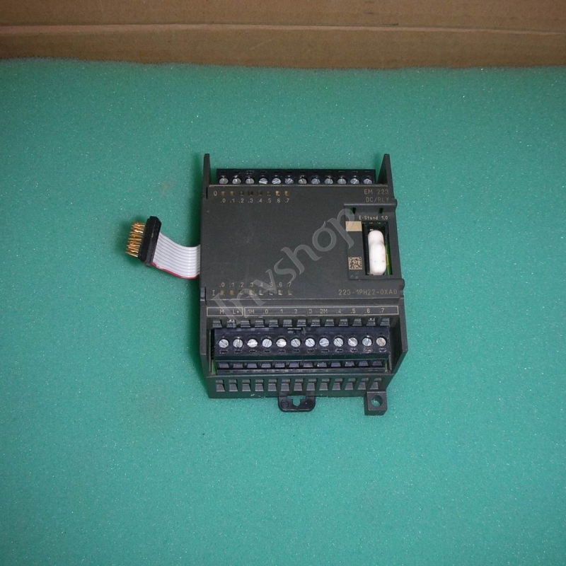 USED 6ES7223-1PH22-0XA0 SIEMENS PLC MODULE