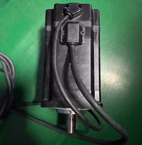 P30B08075DXS36 Sanyo-Servo-motor Used