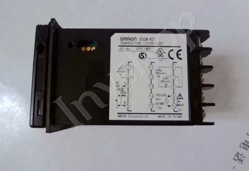 Omron E5CN-R2T NEW Thermostat