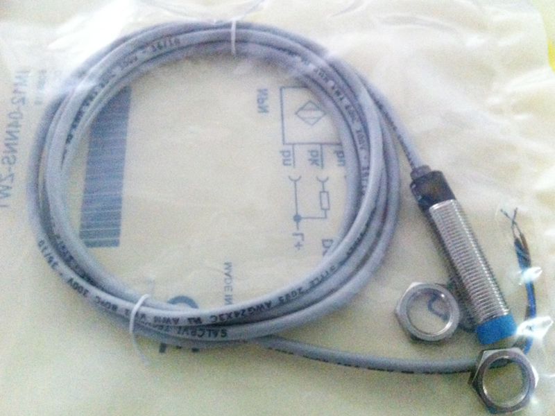 sensor proximity switch IME18-08BNSZCOS