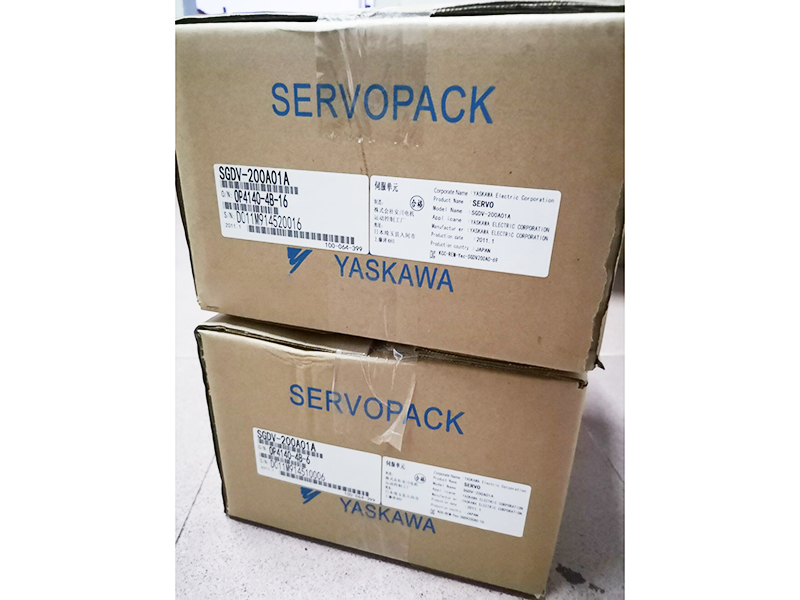 new YASKAWA SGDV-200A01A SERVO DRIVE