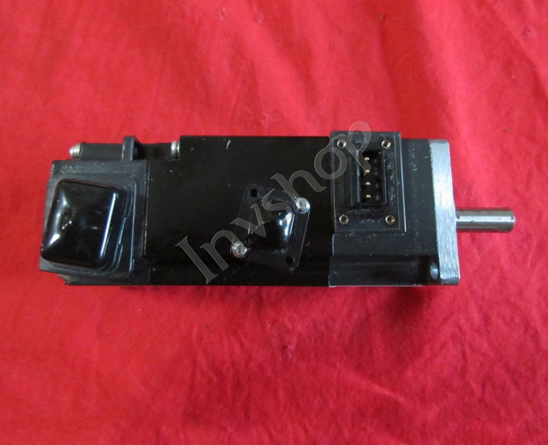 SGM-04A3YU12 Yaskawa Servomotor Neu und Original