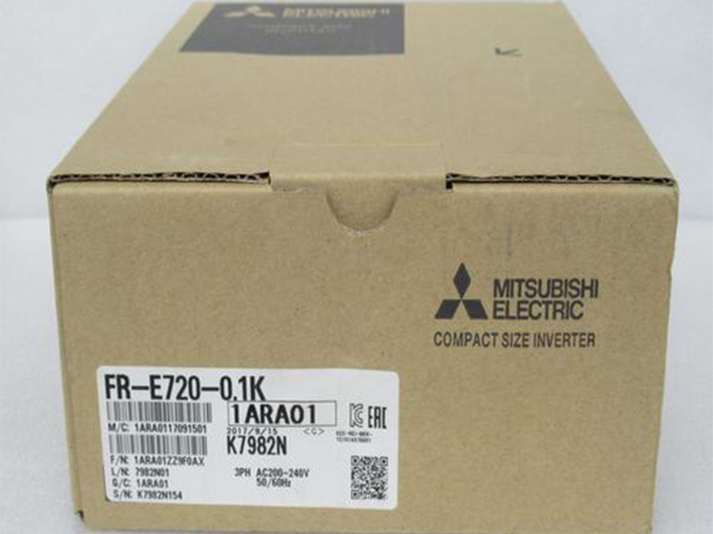 NEU IM KASTEN Mitsubishi INVERTER FR-E720-0.1K