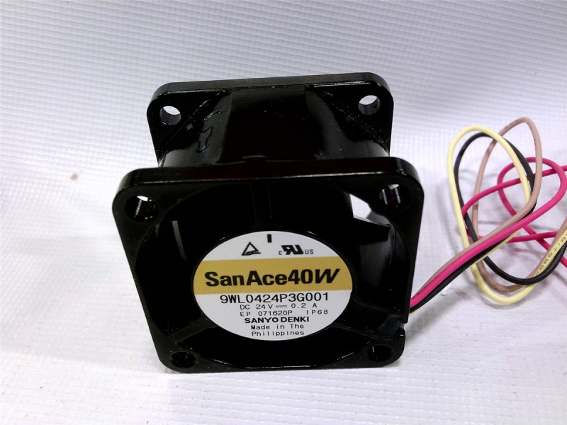 9WL0424P3G001 24V Dreidraht-Original-Axiallüfter aus Japan importiert