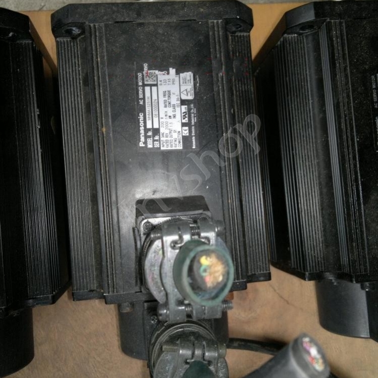 1PC Panasonic MHMA152S1H USED servo motor
