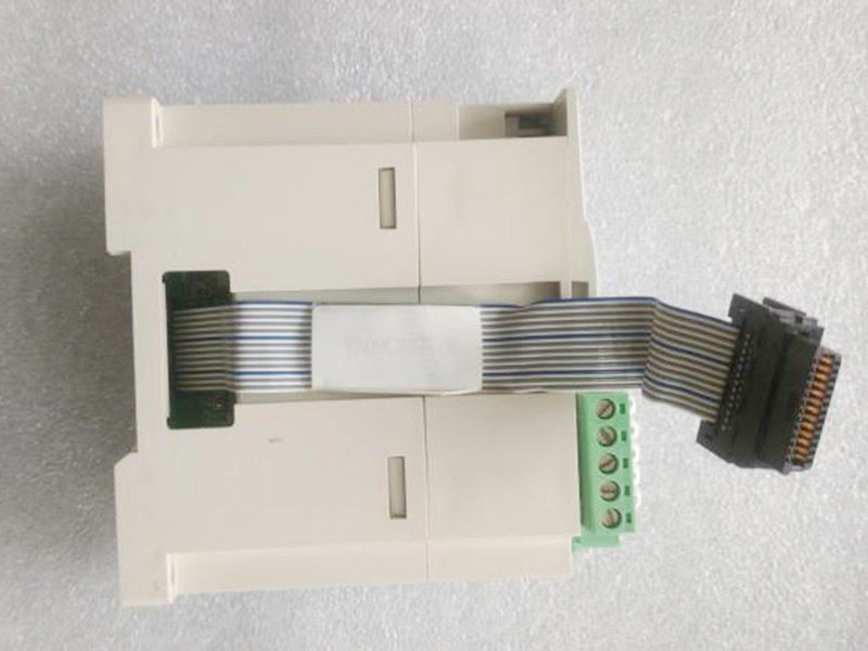 verwendetes MITSUBISHI PLC FX2N-64DNET-Modul