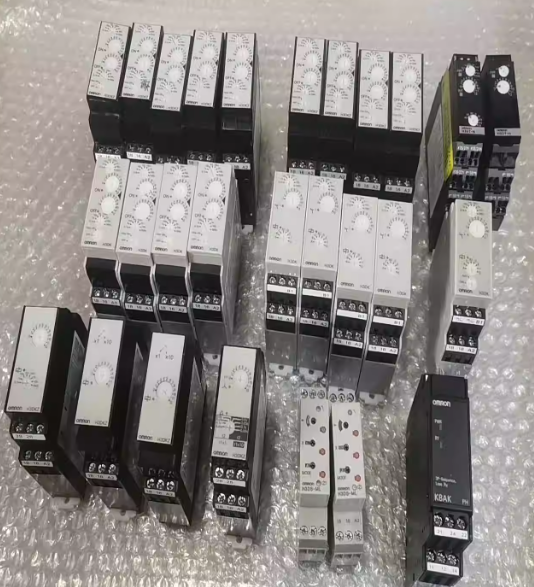 H3DKZ-F Zeitrelais 0.1-1200H Neu und Original