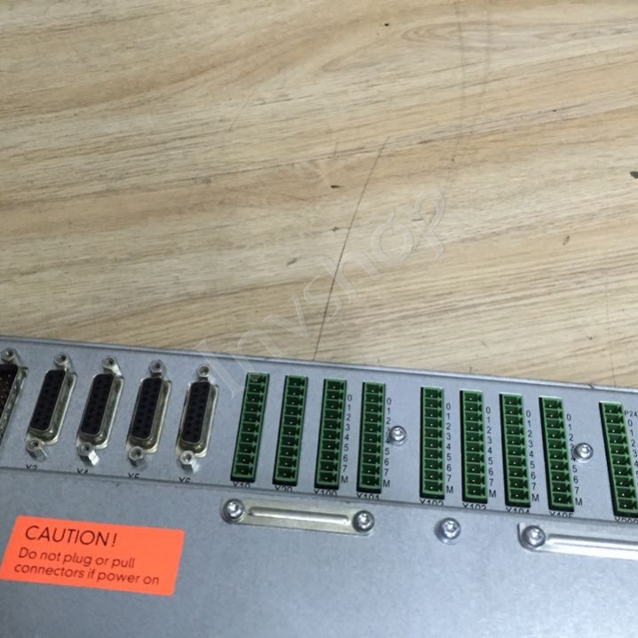 6FC5500-0AA11-1AA0 Siemens numerical control system Ninety percent New