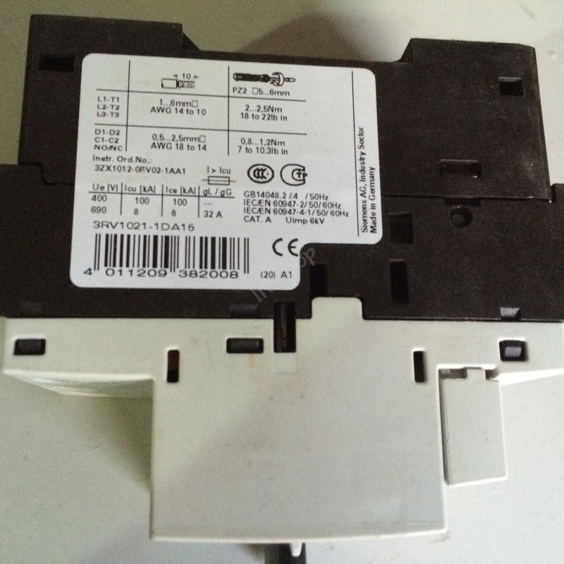 3RV1021-1DA15 2.2-3.2A Siemens Switch