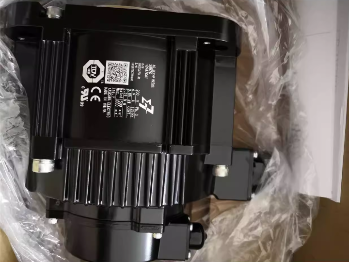 Yaskawa servo motor SGM7G-09A7C61