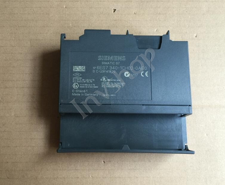 switch NEW E3JM-R4R4T-G Omron IN BOX PLC optoelectronic