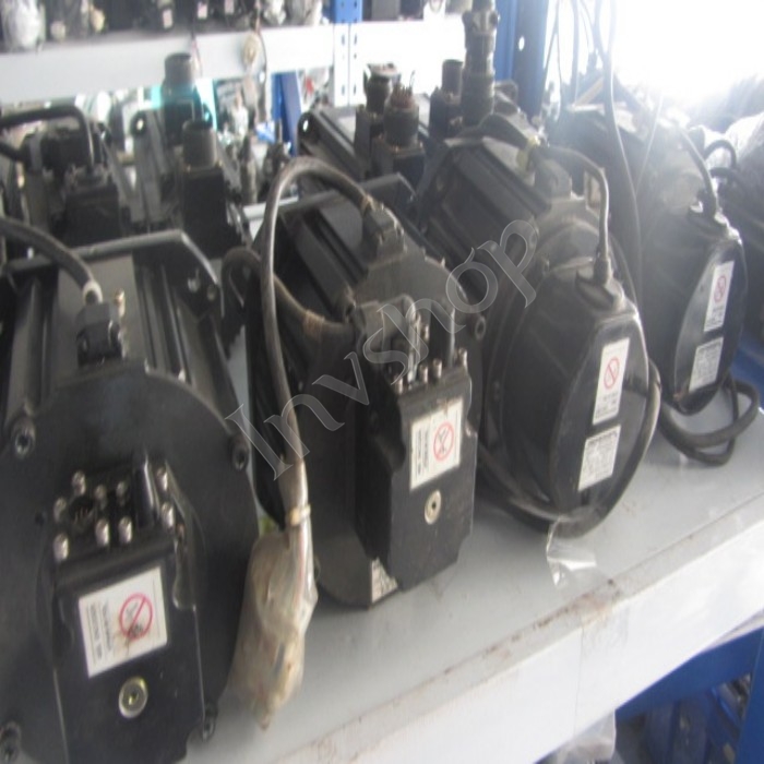 1Pc Yaskawa SGMRS-06A2B-YR11 USED servo motor