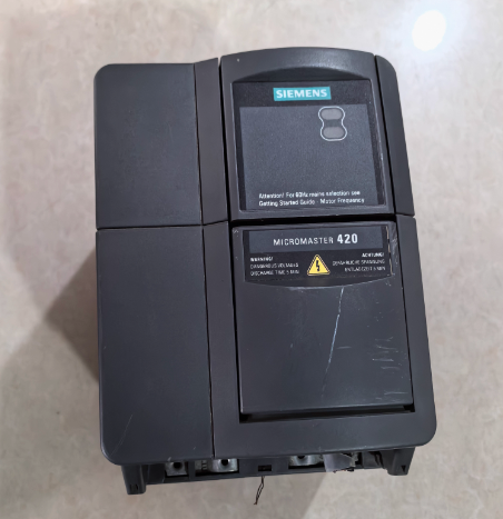 The original color new MM420 6SE6420-2UD24-0BA1 Frequency changer