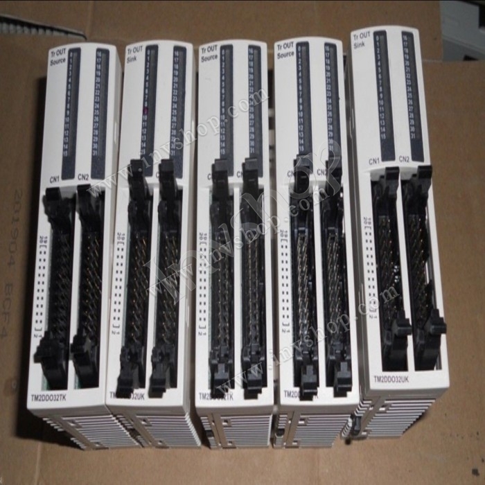 1PC USED TM2DDO32TK SCHNEIDER PLC