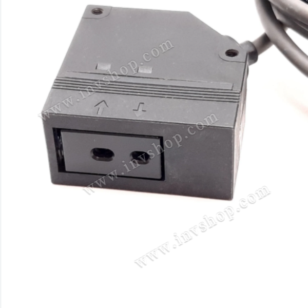 IN BOX NEW E3XA-CC4A OMRON PLC